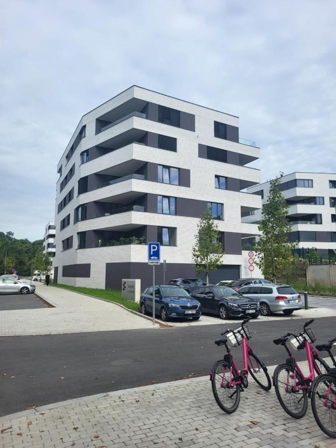 New In Karlin, 8, Close To Center Apartment Prag